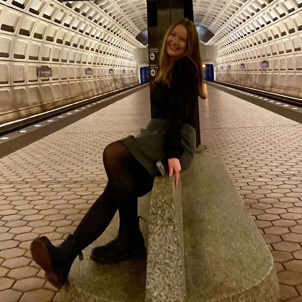 Meet your Posher, Alyssa